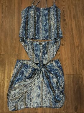 Blue Patterned 3 -Piece Tank & Skirt Set large